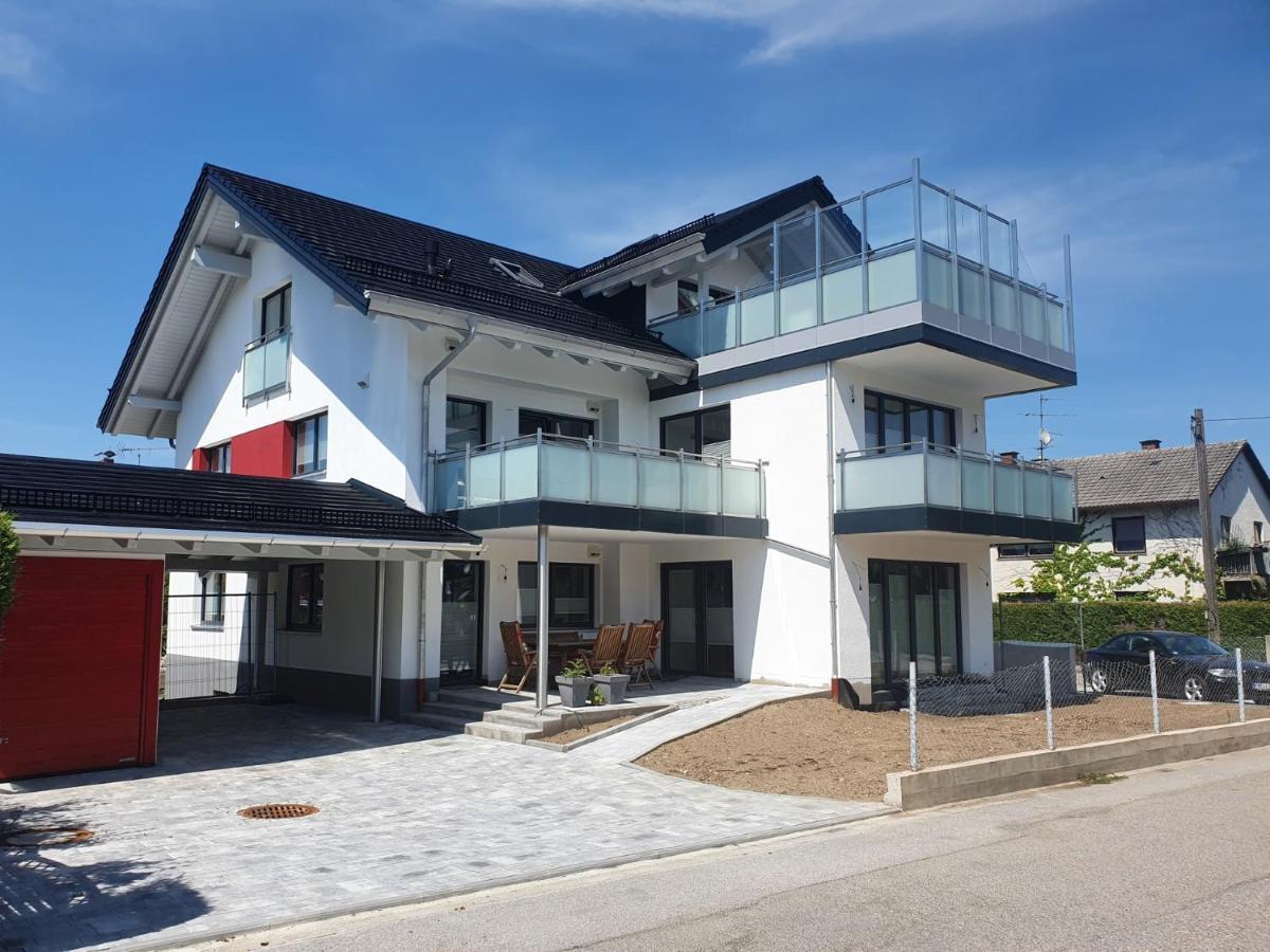 Top-Moderne Und Geraeumige Ferienwohnung Assling Esterno foto